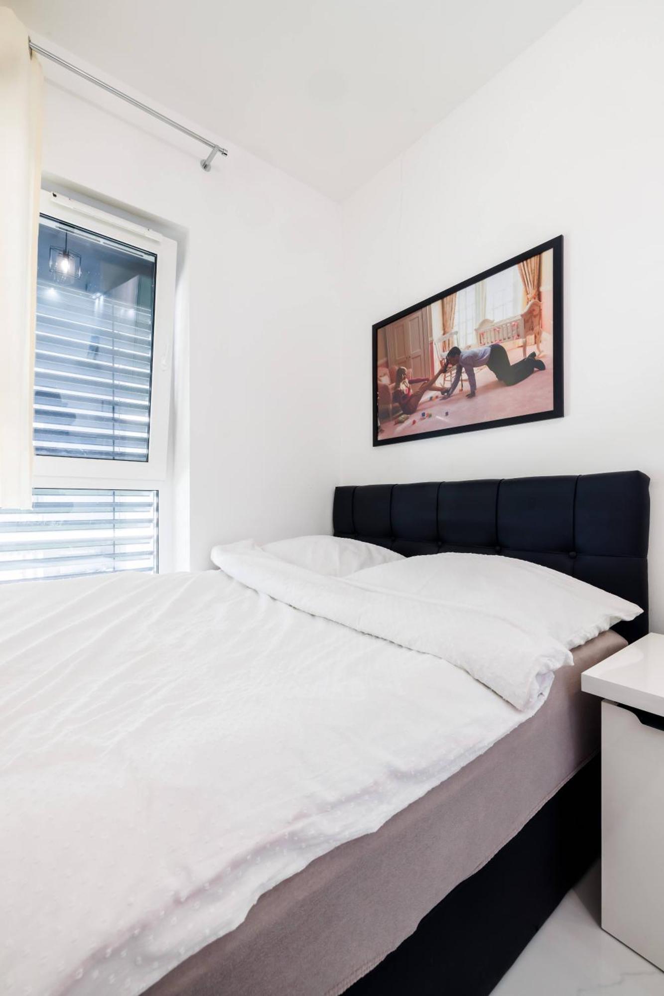 Luxury Apartment With Spa Bath- City Centre, Free Parking Rzeszow Ngoại thất bức ảnh
