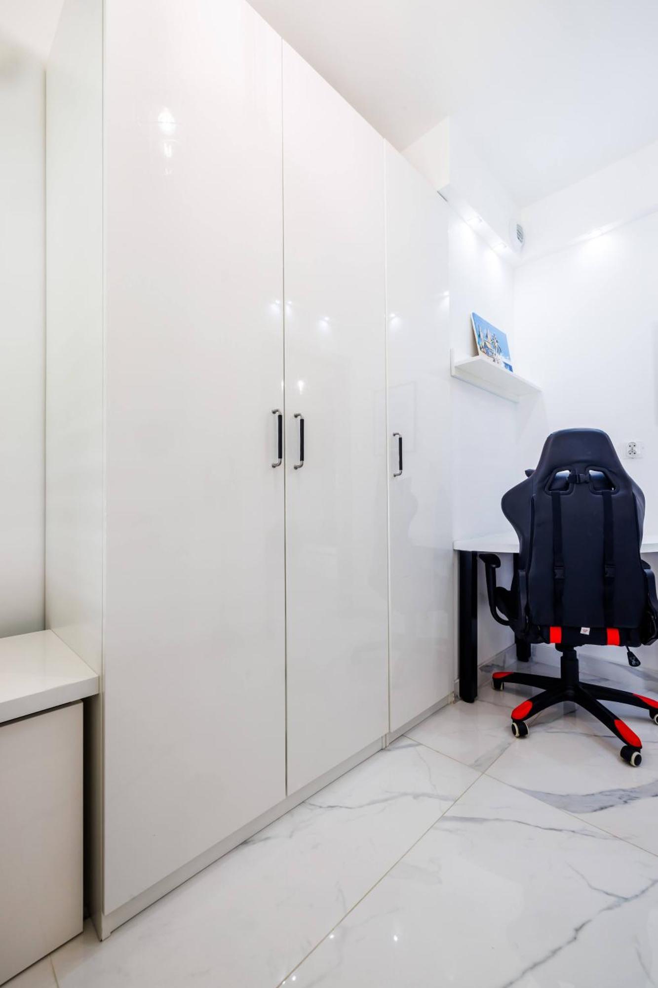 Luxury Apartment With Spa Bath- City Centre, Free Parking Rzeszow Ngoại thất bức ảnh