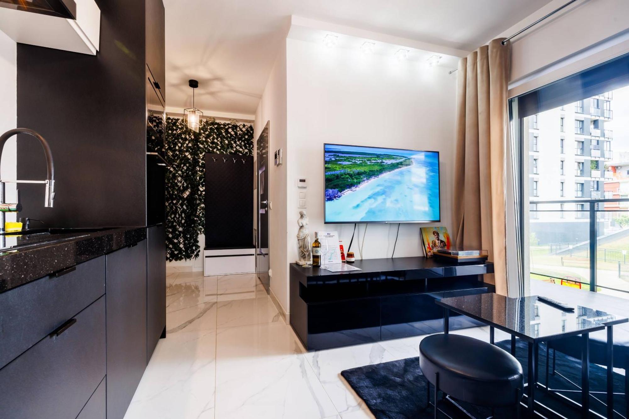 Luxury Apartment With Spa Bath- City Centre, Free Parking Rzeszow Ngoại thất bức ảnh
